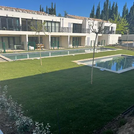 Apartment Les Papillons Du Ventoux - Le Myrtil- Eenslaapkamerappartement Met Terras En Tuin Malaucene