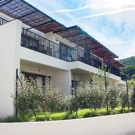 Les Papillons Du Ventoux - Le Myrtil- Eenslaapkamerappartement Met Terras En Tuin Malaucene